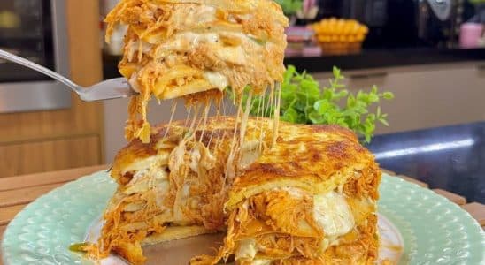Torta de frango cremosa