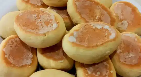 Bolacha doce fofinha muito macia, fácil e rápida de preparar, para servir com um café fresquinho 2 Bolacha doce fofinha