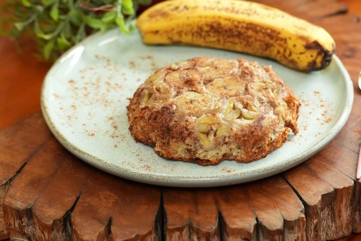 Bolo de banana na air fryer