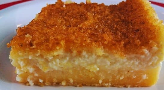 Bolo de fubá cremoso