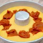 Bolo de fubá sem ovo que já sai super recheado do forno com uma cremosidade irresistível 1 Bolo de fubá sem ovo