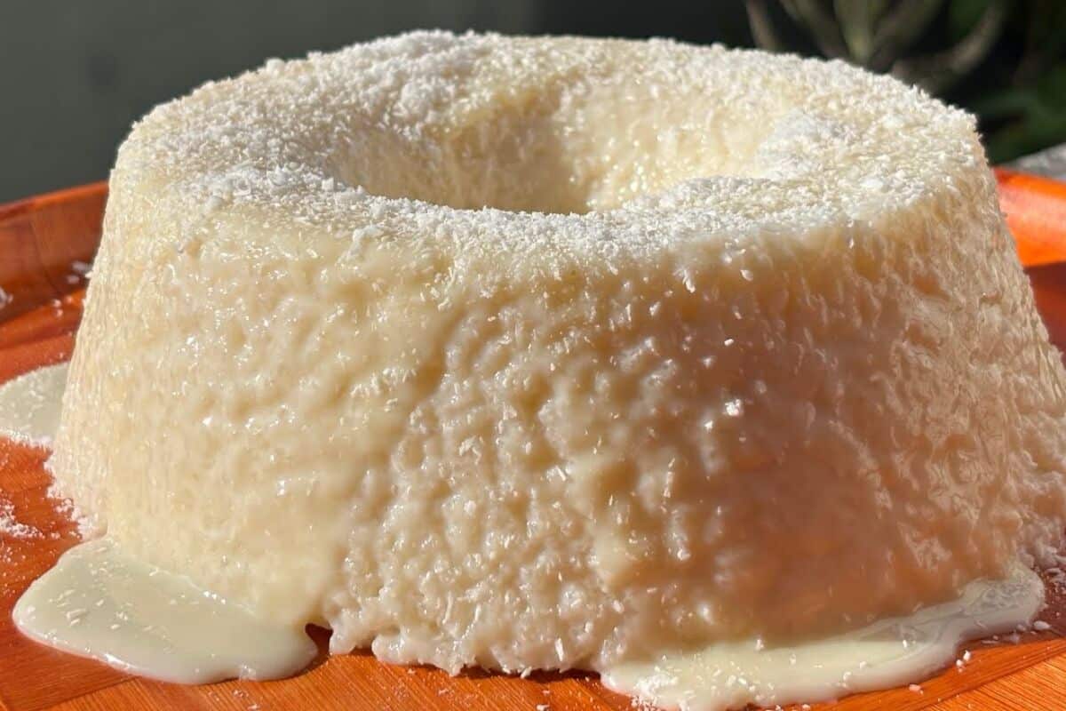 Bolo de Tapioca Granulada Cremoso