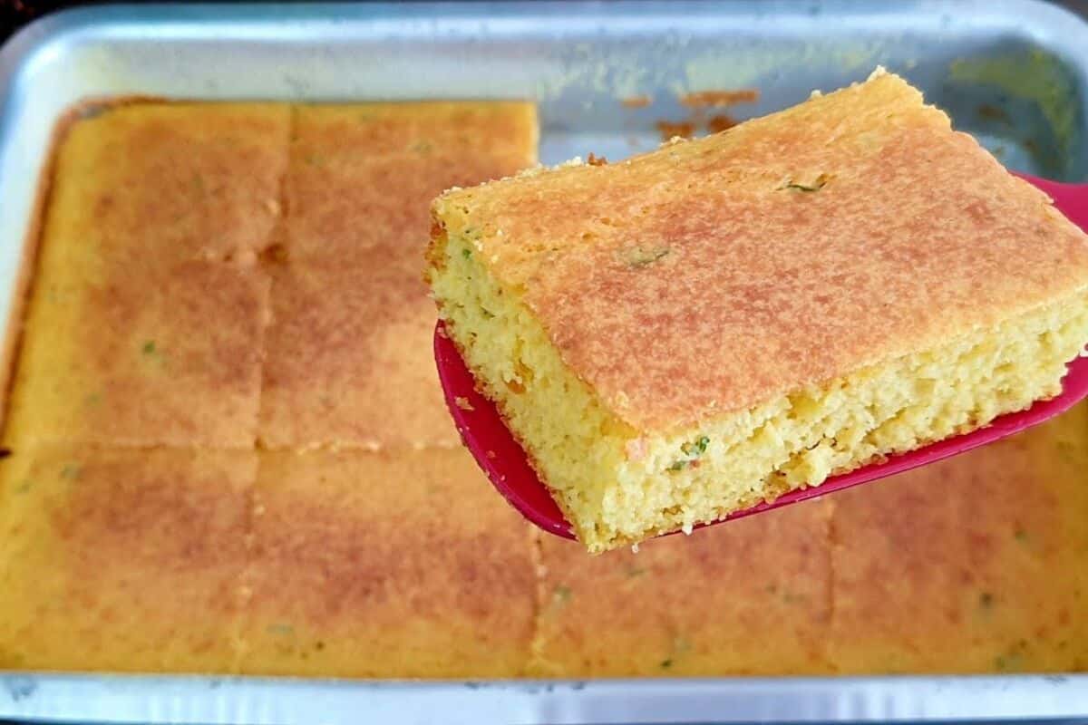 Bolo Salgado Fofinho Recheado com Queijo e Presunto