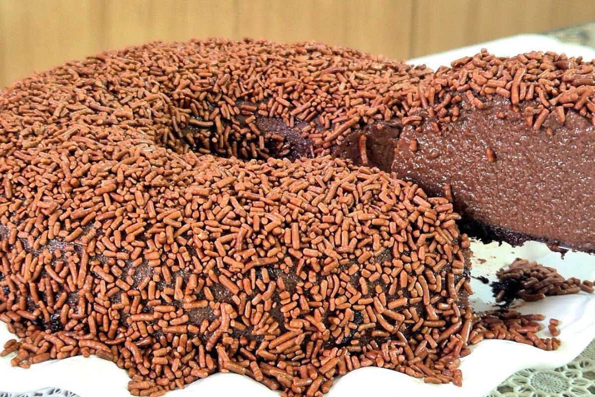 Brigadeirão cremoso feito de um jeito fácil e rápido, para ser a sobremesa mais amada da família 199 Brigadeirão cremoso