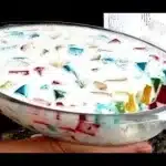 Gelatina colorida e linda em formato de mosaico, bem cremosa e refrescante, para alegrar a família 2 Gelatina colorida