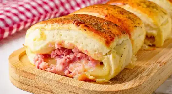 Lanche italiano super recheado com presunto e queijo feito com uma massa sem sovar que a família vai amar 3 Lanche italiano