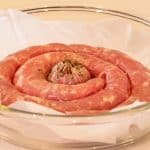 Linguiça com pasta de alho