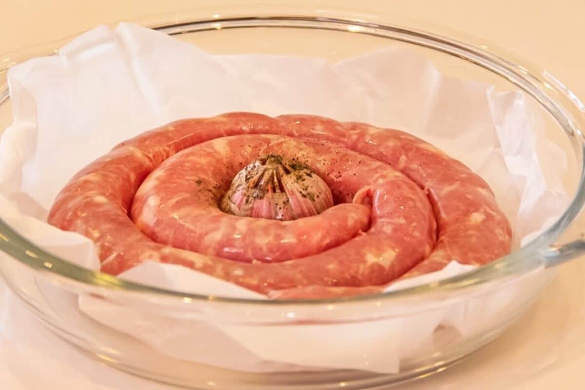 Linguiça com pasta de alho assada no forno com um tempero divino para ficar suculenta e deliciosa 173 Linguiça com pasta de alho