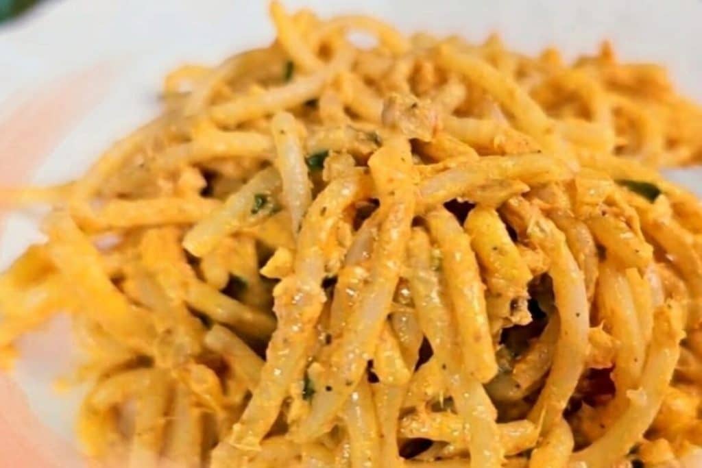Macarrão com sardinha