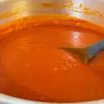 Molho de tomate caseiro perfeito na panela de pressão, de um jeito super rápido e prático 1 Molho de tomate caseiro