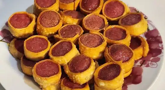 Salgado de 2 ingredientes muito rápido de preparar, um petisco surpreendente e econômico 2 Salgado de 2 ingredientes