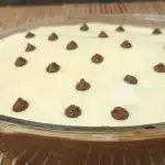 Torta de chocolate tipo pavê, uma receita fácil com camadas deliciosas de biscoito e creme 1 Torta de chocolate