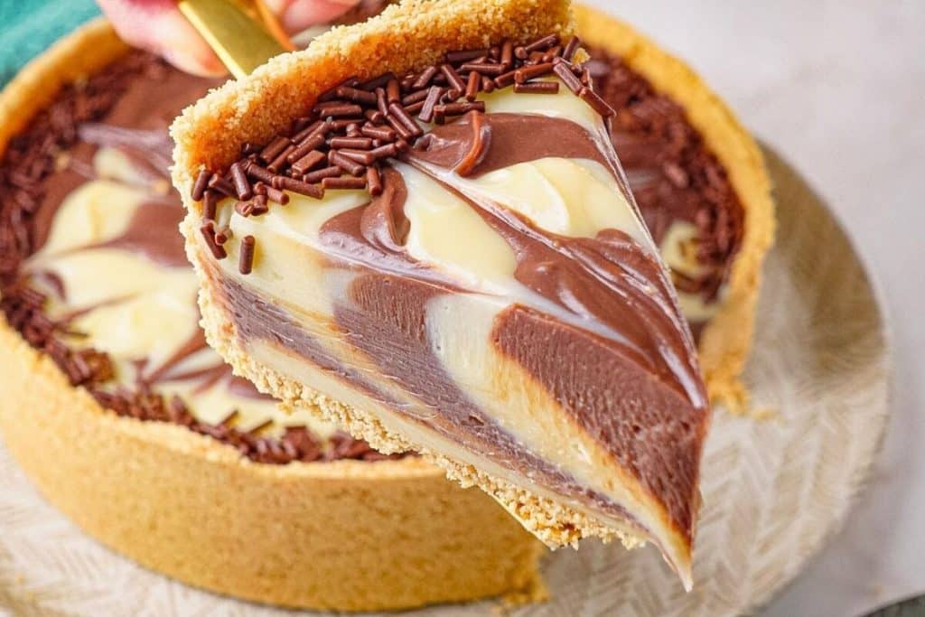 Torta mesclada de vitrine com visual lindo e um segredo fácil para surpreender a todos 16 Torta mesclada