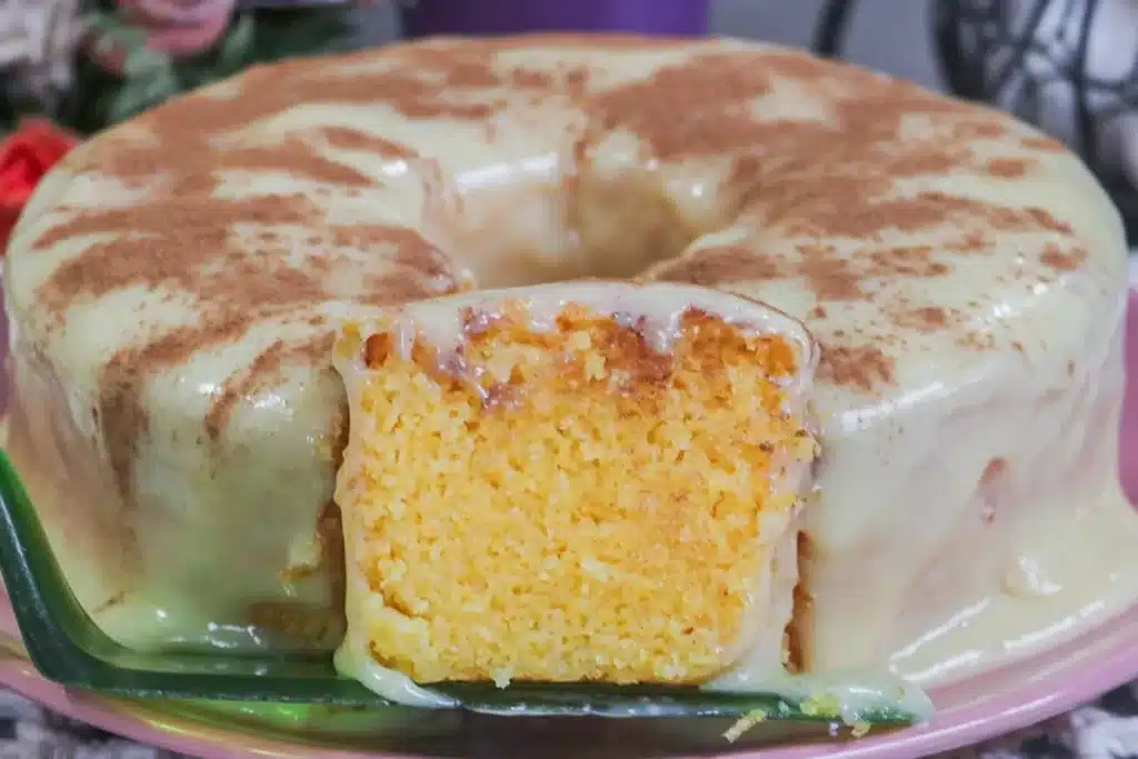 Bolo de milho de latinha acompanhado de um brigadeiro de milho cremoso para surpreender a todos 4 Bolo de milho de latinha