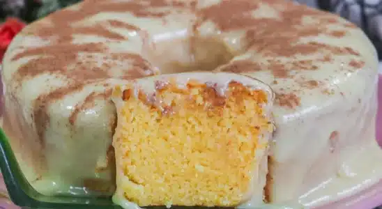 Bolo de milho de latinha acompanhado de um brigadeiro de milho cremoso para surpreender a todos 4 Bolo de milho de latinha