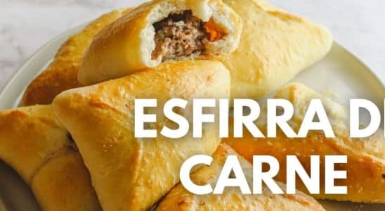 Esfirra de carne