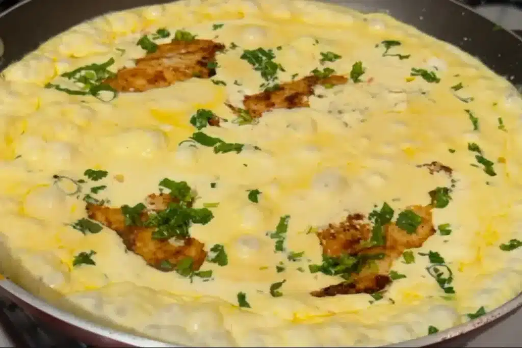 Filé de frango ao molho de legumes com cenoura e abobrinha, uma refeição simples, gostosa e saudável 4 Filé de frango ao molho