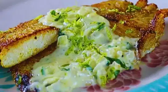Peixe ao molho feito com filé de tilápia bem suculento com um toque cremoso irresistível 2 Peixe ao molho
