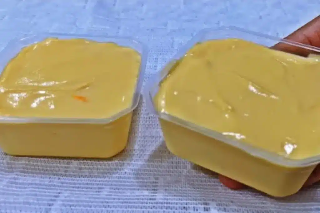 Sobremesa sem leite condensado feita no liquidificador, um doce bem gelado gastando pouquíssimo 4 Sobremesa sem leite condensado