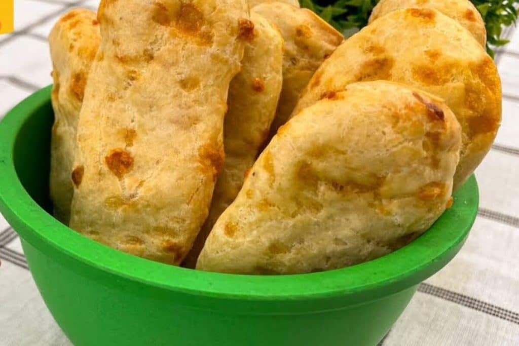 Biscoito sem glúten de queijo, para você assar rapidamente no forno e servir quentinho no café da manhã 24 Biscoito sem glúten