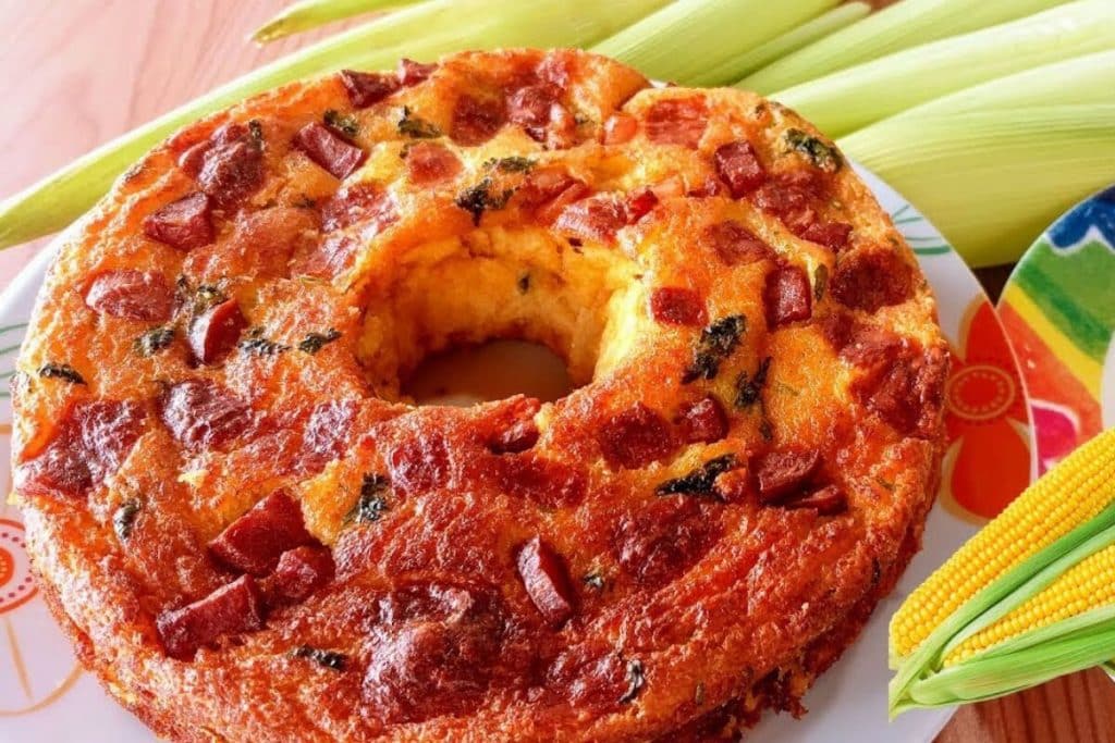 Bolo de milho salgado recheado caipira, com aquele sabor incrível e simples de comida da roça 122 Bolo de milho salgado