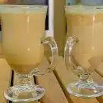 Café cremoso feito com simplicidade, para você ter aquela bebida igual de cafeteria sempre à mão em casa 1 Café cremoso