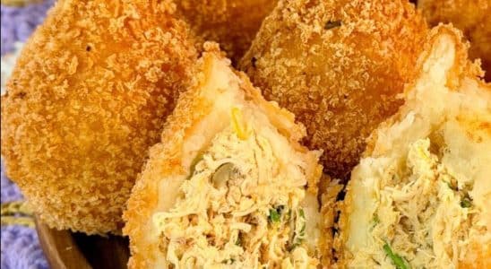 Coxinha com massa de aipim
