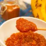 Doce de banana caseiro feito com apenas dois ingredientes simples, uma sobremesa deliciosa de colher 1 Doce de banana