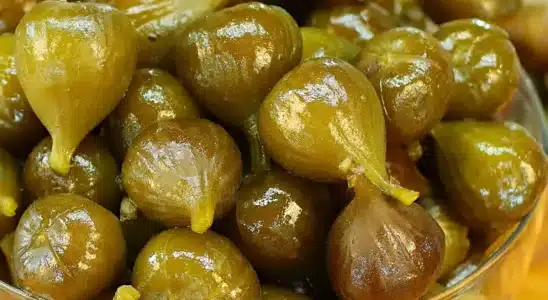 Doce de figo em calda caseiro tradicional muito suculento e cheio de sabor, que a família vai amar 1 Doce de figo