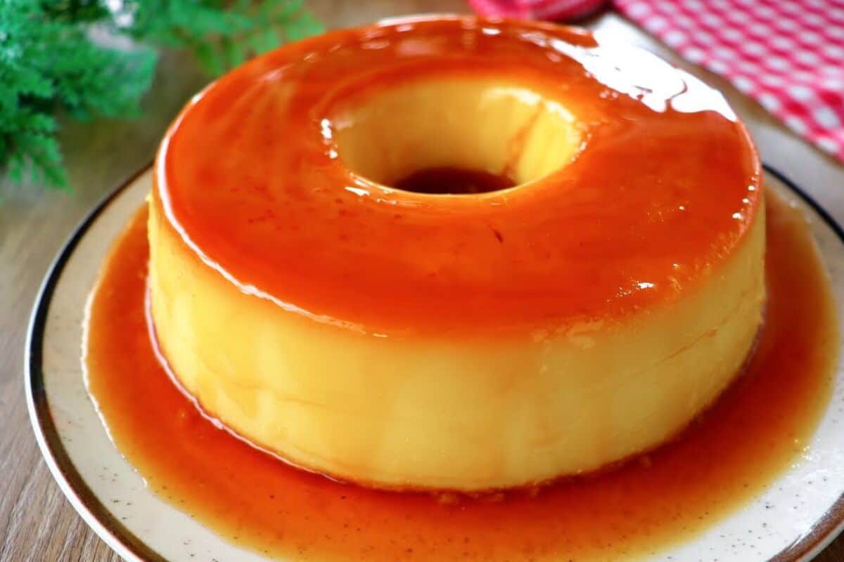 Pudim sem leite condensado tradicional e fácil de fazer, uma sobremesa cremosa com gostinho de infância 19 Pudim sem leite condensado