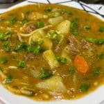 Sopa de carne com legumes