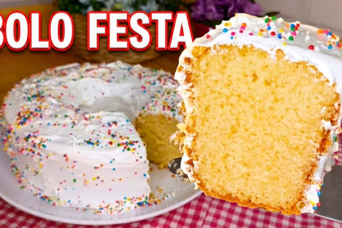 Bolo de festa tradicional dos anos oitenta, com aquele glacê de vó divino, para fazer no Dia dos Pais e arrasar 7 Bolo de festa
