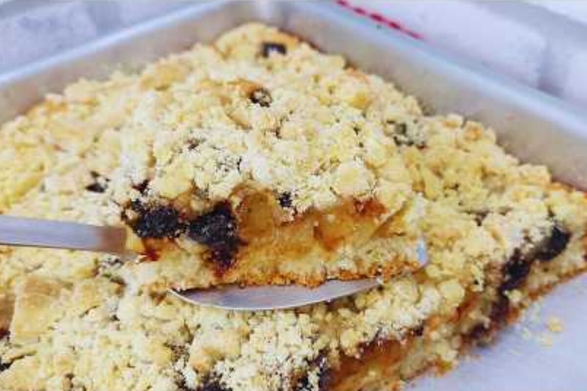 Cuca alemã de abacaxi
