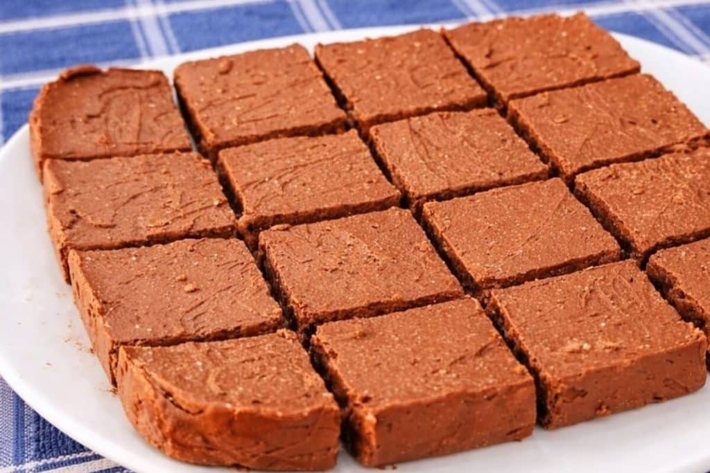 Docinho fit de cottage e chocolate