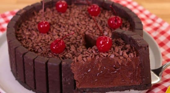 Torta de chocolate cremosa