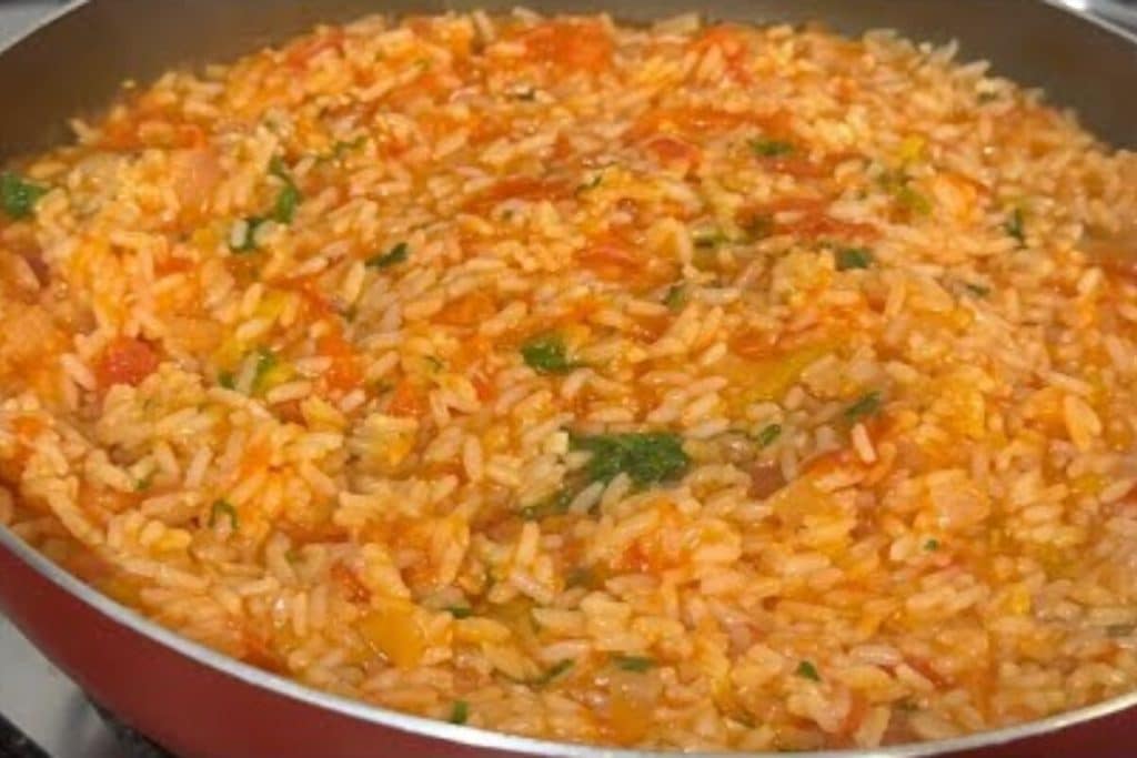 Arroz cremoso com tomate bem temperado e fácil de fazer, para surpreender toda a sua família 136 Arroz cremoso com tomate