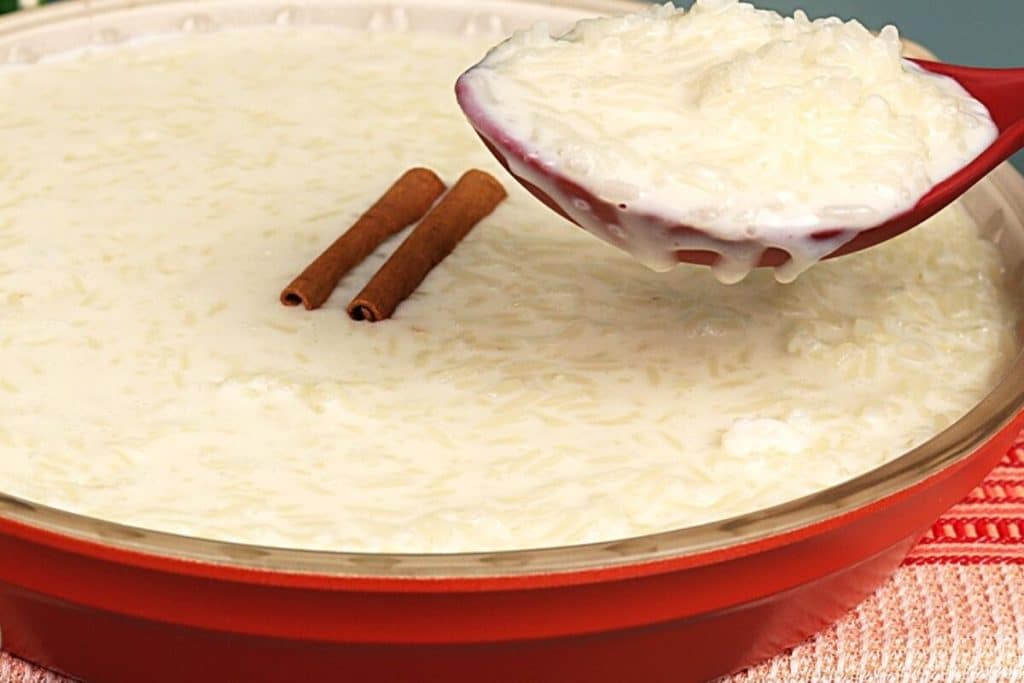 Arroz doce cremoso tradicional igual ao que a vovó fazia, uma sobremesa fácil, rápida e divina 22 Arroz doce cremoso