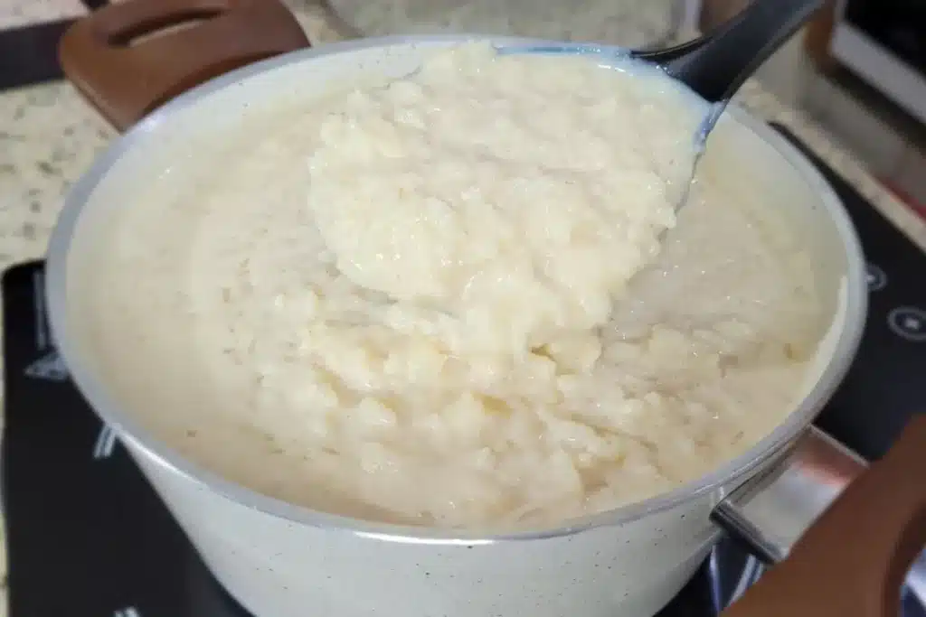 Arroz doce cremoso feito com um segredinho especial para ficar espetacular com aquele gostinho de infância 4 Arroz doce cremoso