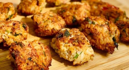 Bolinho de arroz com calabresa