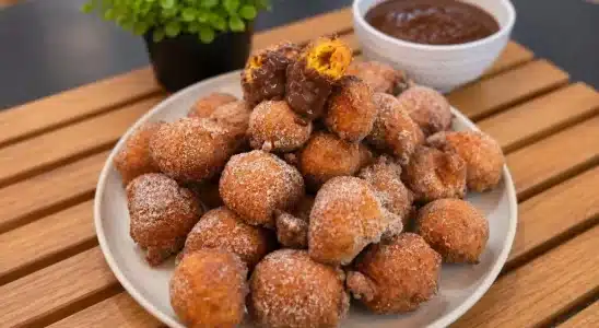 Bolinho de chuva de cenoura