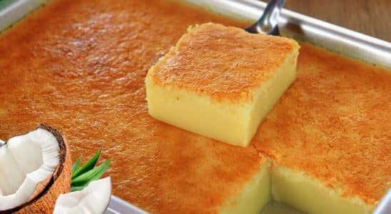 Bolo baeta de coco