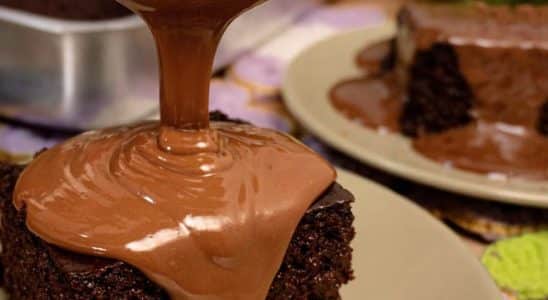 Bolo de chocolate molhadinho