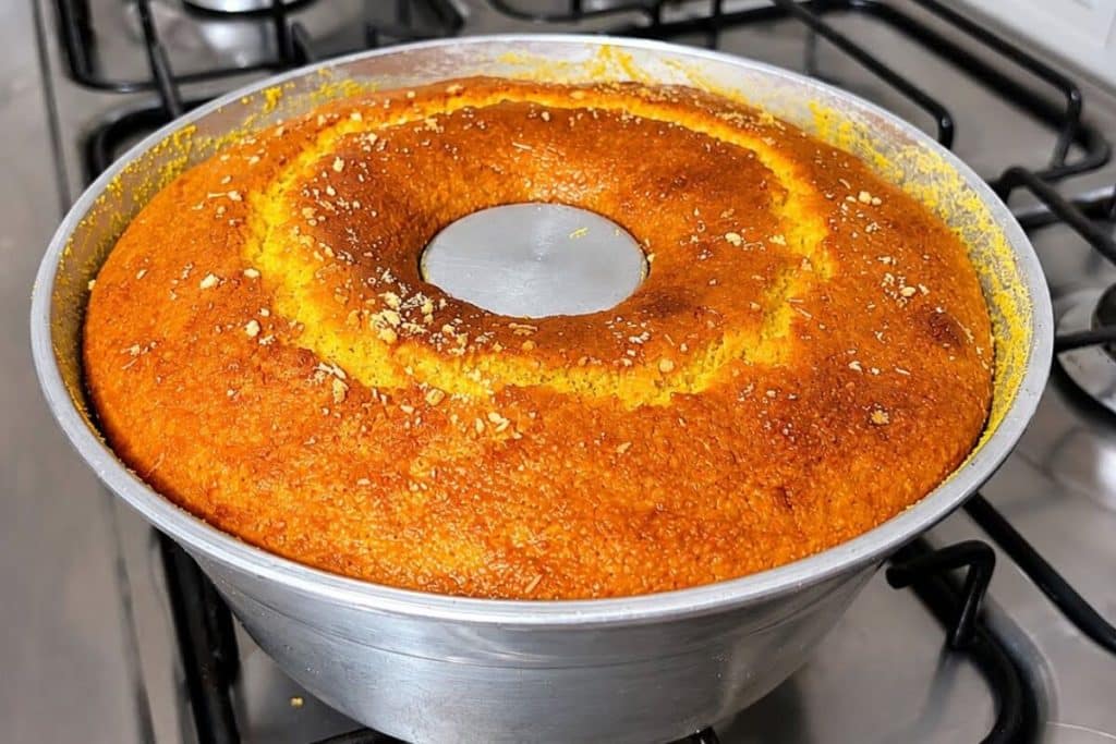 Bolo de flocão de milho incrivelmente fofinho e molhadinho, perfeito para o seu café da tarde 110 Bolo de flocão