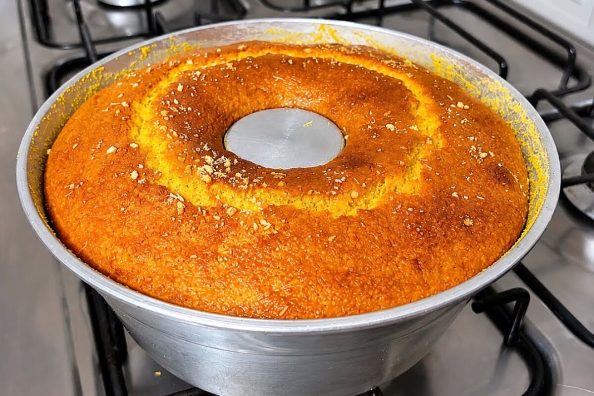 Bolo de flocão de milho incrivelmente fofinho e molhadinho, perfeito para o seu café da tarde 109 Bolo de flocão