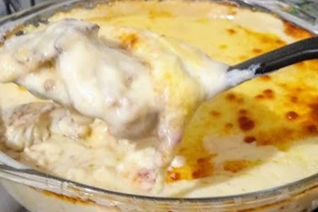 Filé de tilápia ao molho branco