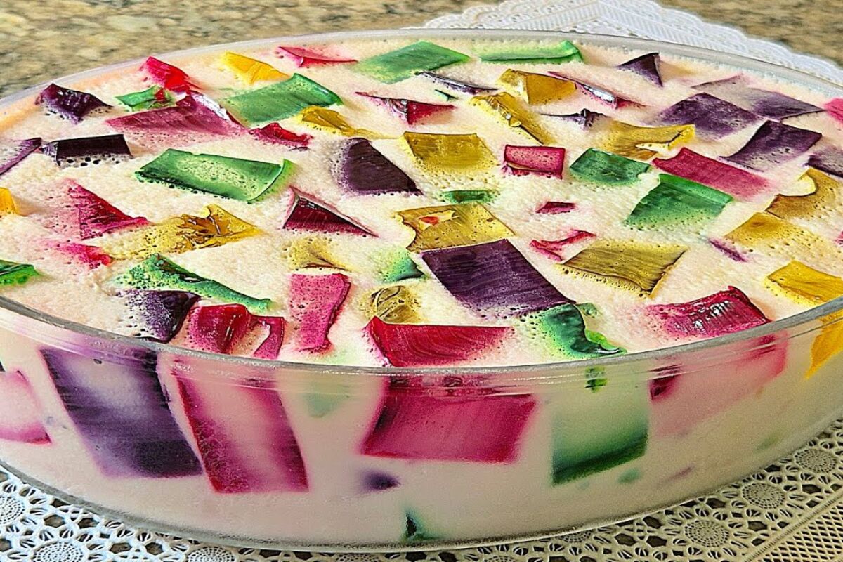 Gelatina colorida linda e deliciosa, feita de forma fácil para alegrar as crianças e os adultos também 57 Gelatina colorida