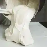 Merengue suíço para cobertura de bolo super cremoso, firme e brilhante, simplesmente perfeito 1 Merengue suíço