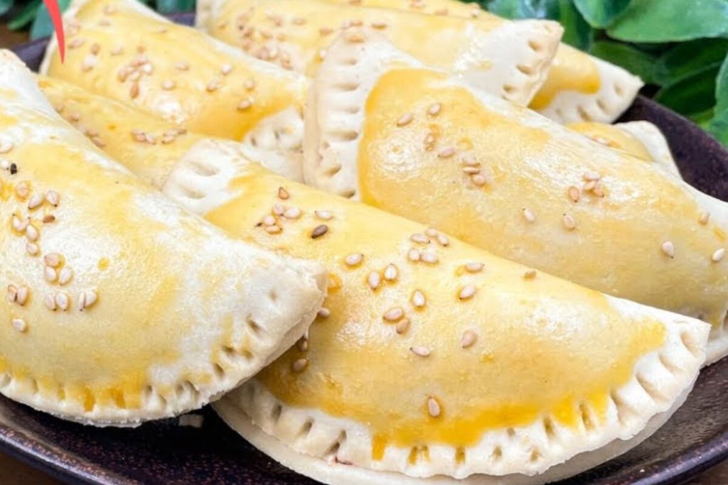 Pastel assado sem glúten e sem leite, com massa levinha e crocante para você rechear como quiser 118 Pastel assado sem glúten