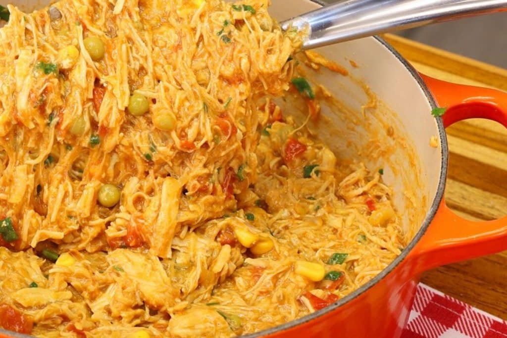 Recheio cremoso para tortas e empadões feito com frango super temperado, uma delícia 4 Recheio cremoso para tortas