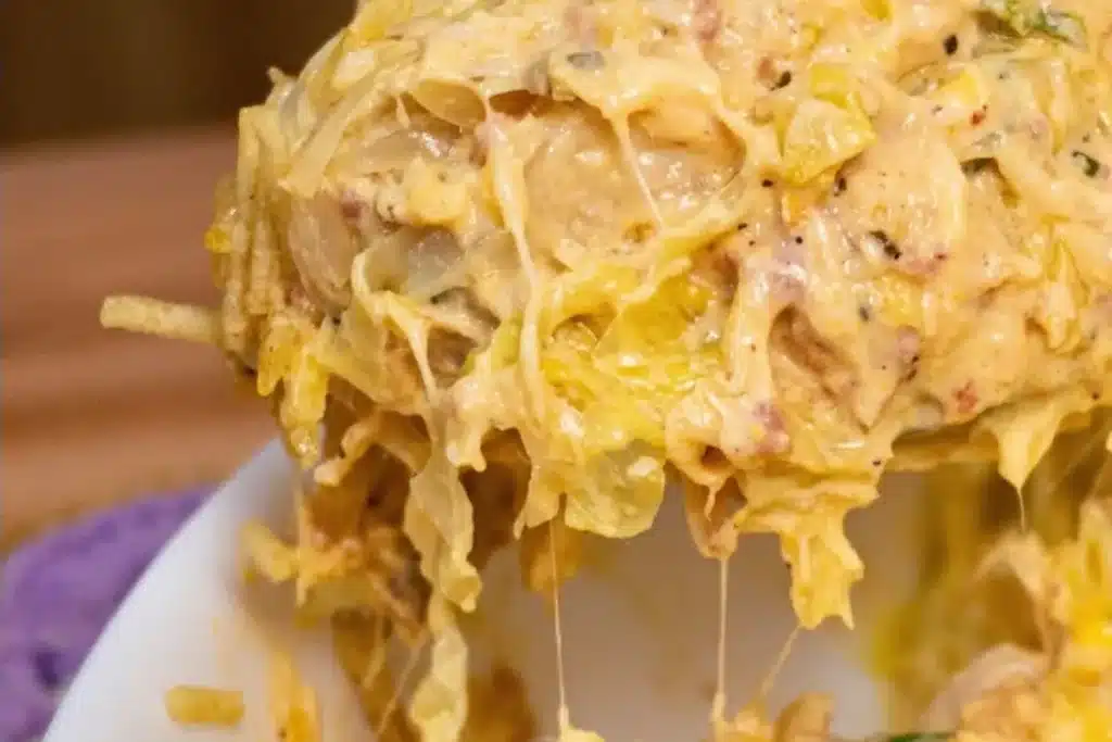 Repolho cremoso de forno preparado com molho aveludado e queijo gratinado, uma delícia 4 Repolho cremoso de forno